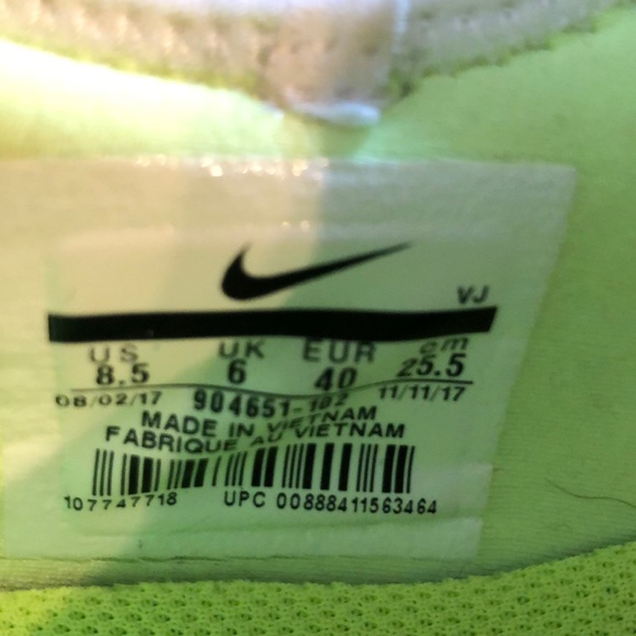 Women’s Nike Free training tennis shoe - Picture 6 of 7